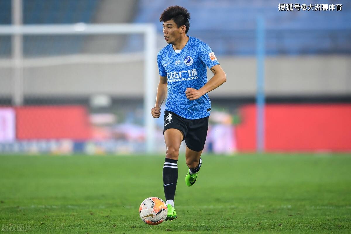 关于窗口期中超传出新动向;纽约尼克斯调整名单;管理层表态:媒体盛赞;控场能力受关注的信息 关于窗口期中超传出新动向;纽约尼克斯调整名单;管理层表态:媒体盛赞;控场能力受关注的信息