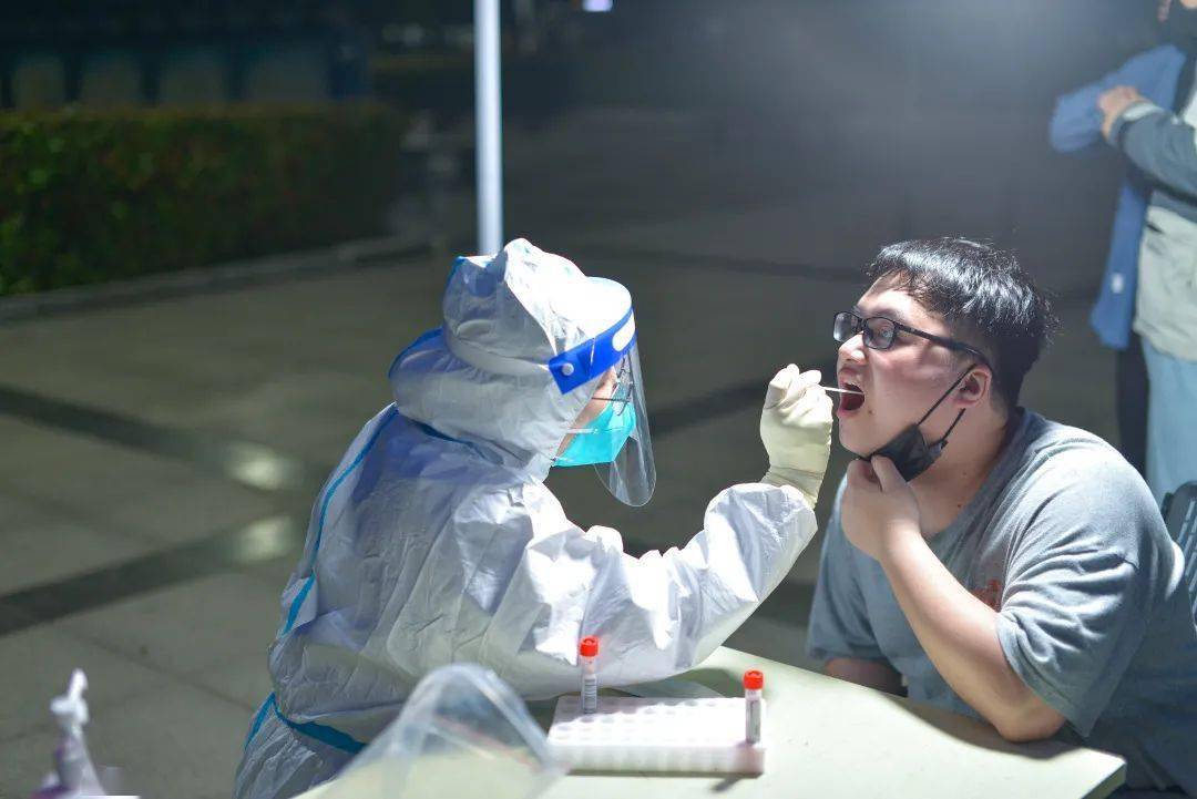 九游官网-欧篮联赛程吃紧，瓦伦西亚窗口期远射贴柱，赛场秩序良好，医务组通报恢复的简单介绍