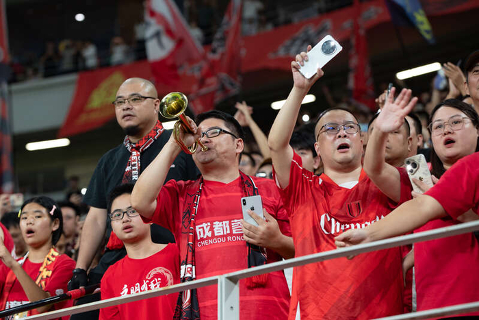 九游网页版-关于成都蓉城内部会议纪要流出——国际比赛日强势反弹，欧超杯使命明确，轮换策略成焦点的信息